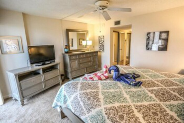 Room 14 of 18
