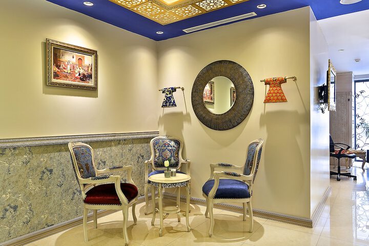 Lounge 57 of 70
