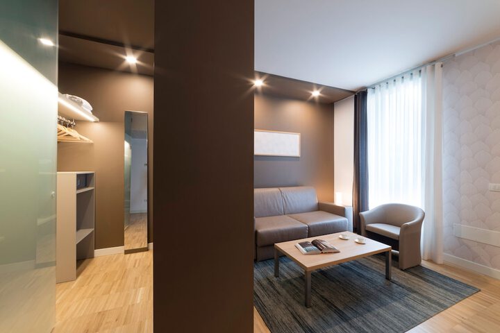 Room 10 of 53