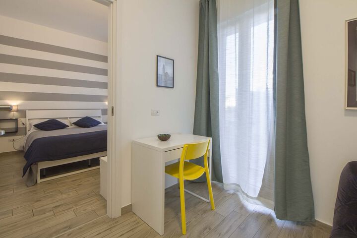 Room 54 of 182