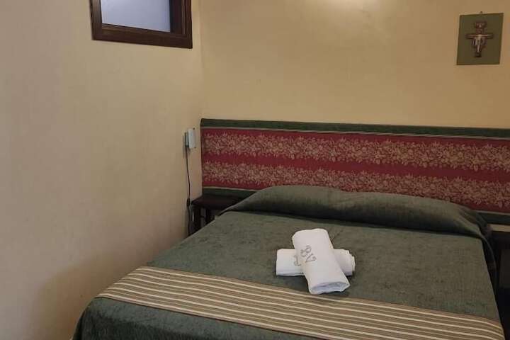 Room 9 of 54