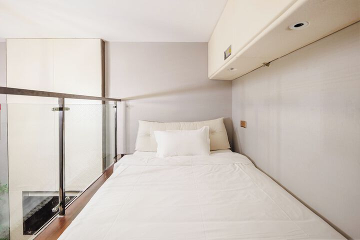 Room 76 of 140
