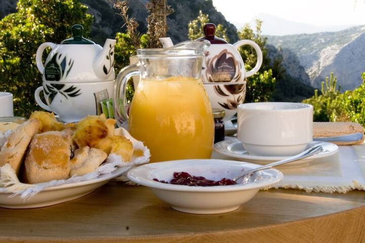 Breakfast/Coffee Service 10 of 20