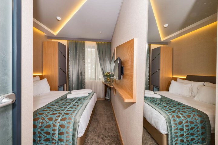 Room 31 of 61