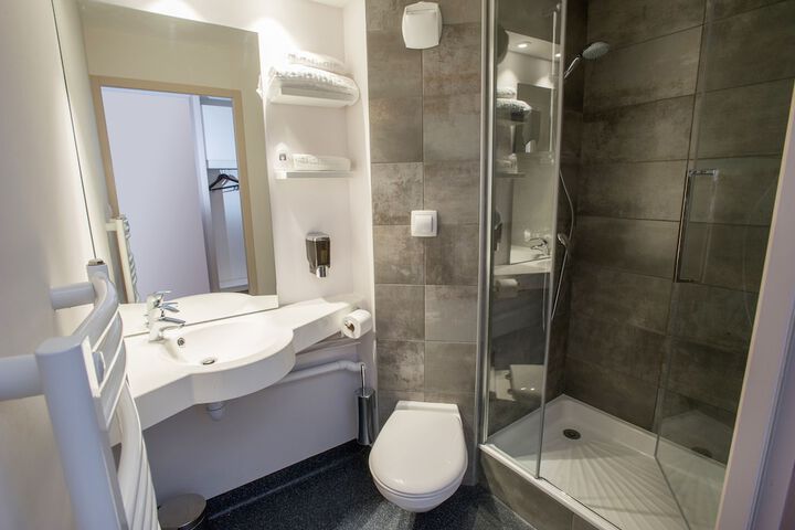 Clean Restrooms