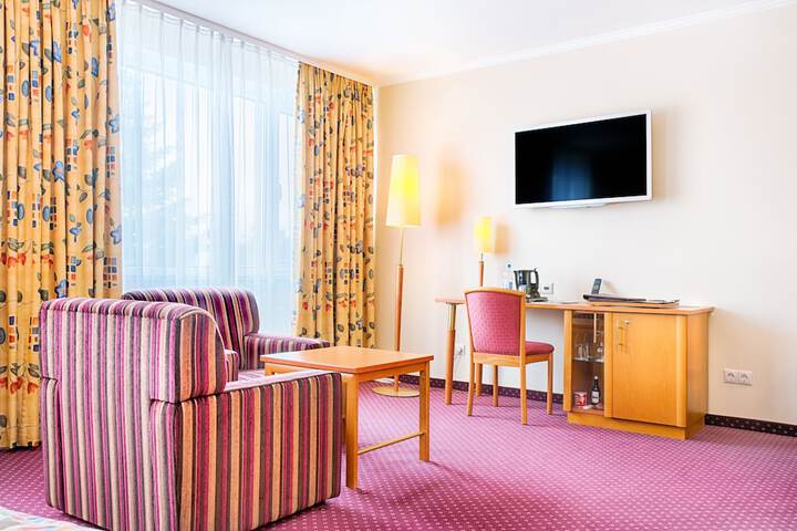 Room 25 of 64