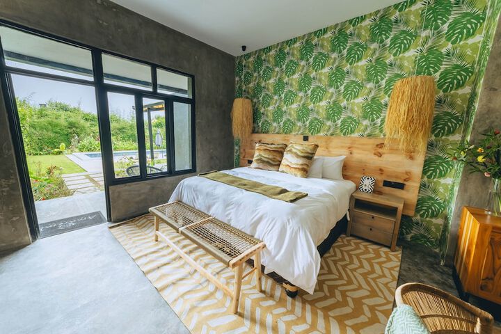 Room 12 of 62