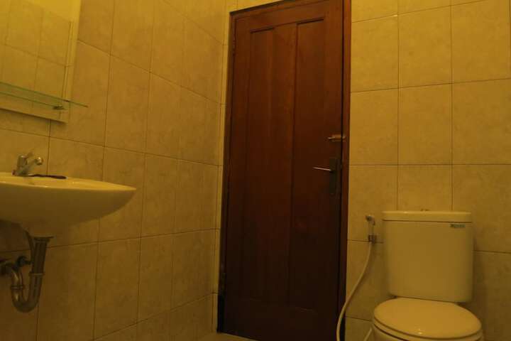 Room 26 of 35