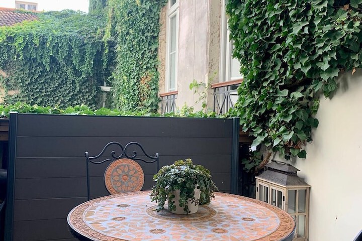 Terrace/Patio 18 of 36