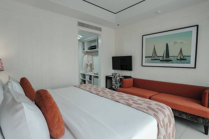 Room 51 of 110