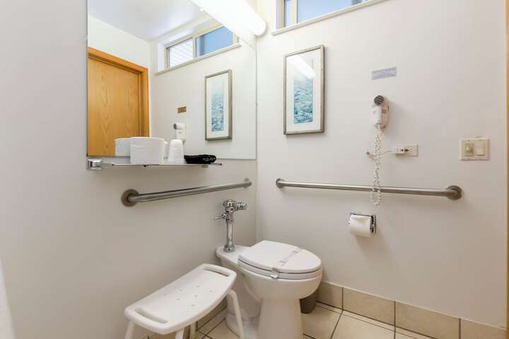 Room 70 of 104
