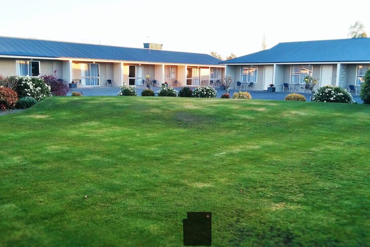 Property Grounds 18 of 30