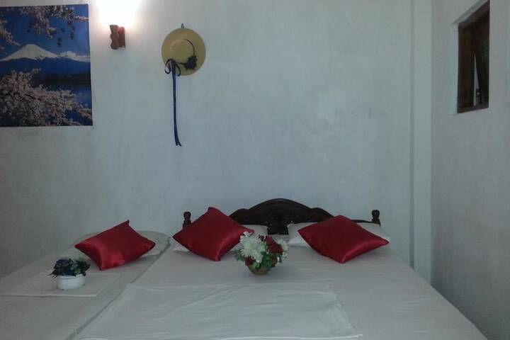 Room 11 of 12
