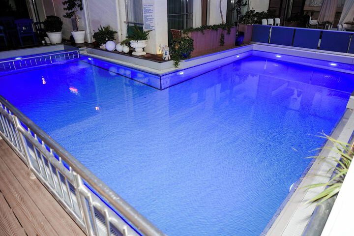 Hotel with Pool
