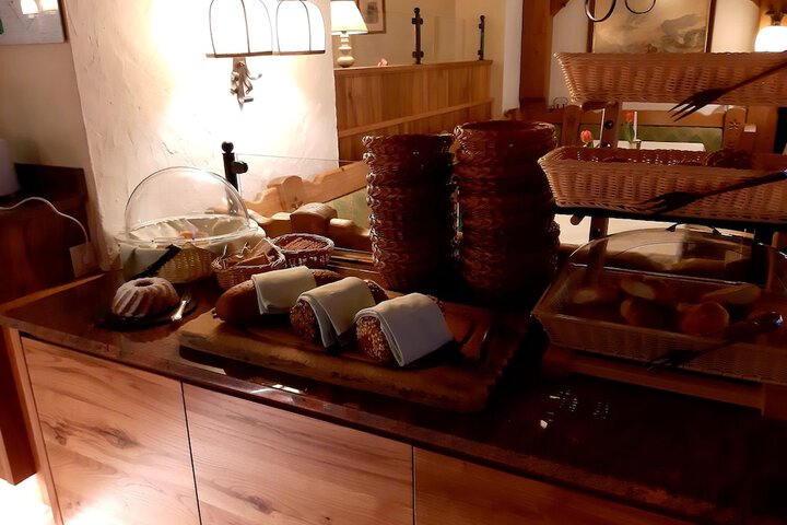 Dining 59 of 83