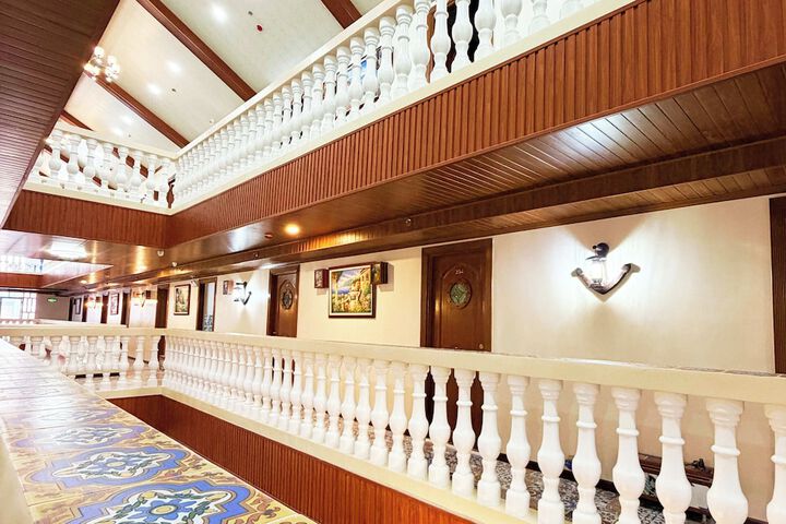 Ballroom/Hall 59 of 68