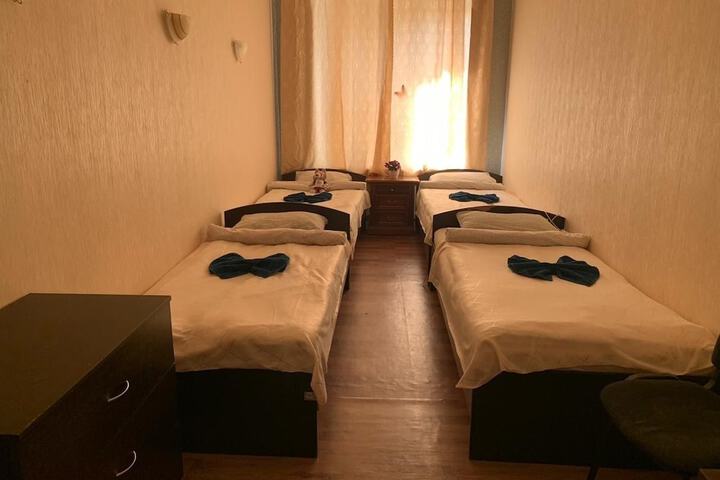 Room 20 of 49