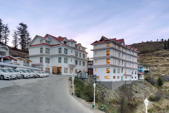 The Twin Towers Hotel New Kufri