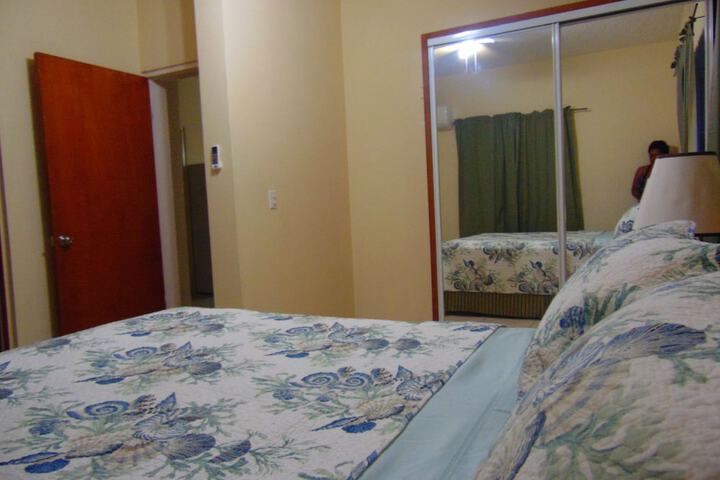 Room 13 of 193