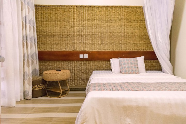 Room 12 of 50