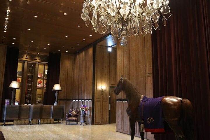 Concierge desk