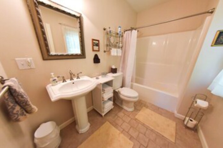 Room 10 of 71