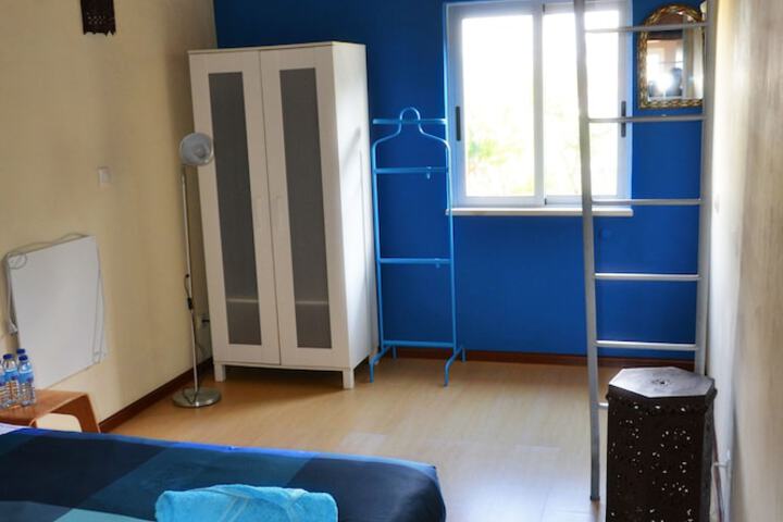 Room 12 of 65