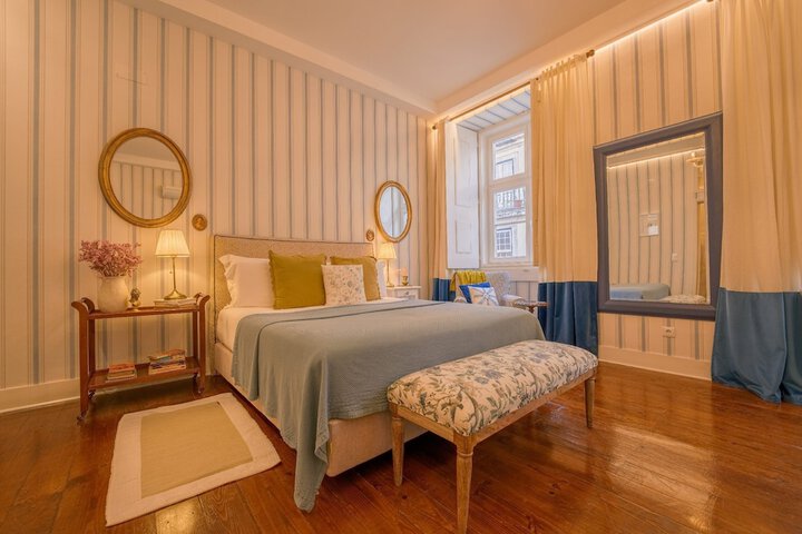 Room 27 of 60