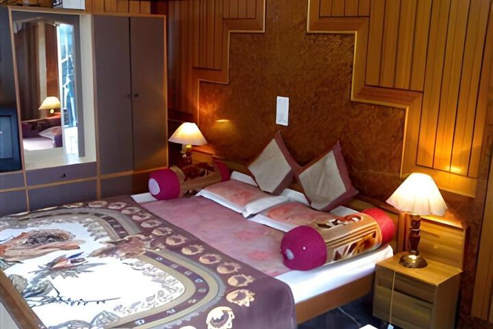 General 16 of 21