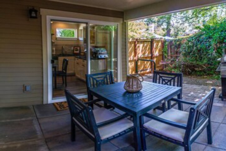 Terrace/Patio 19 of 21