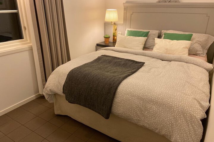 Room 10 of 46