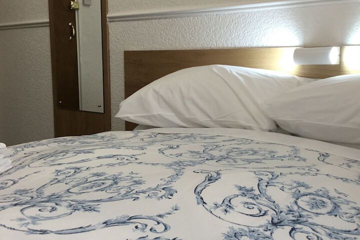 Room 17 of 131