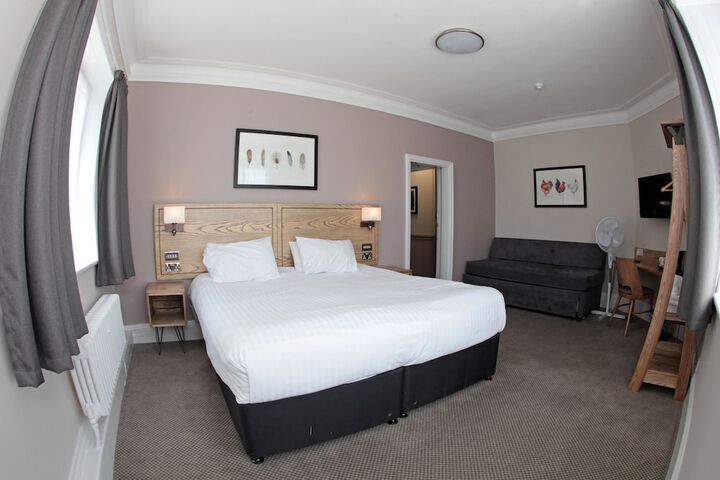 Room 3 of 31