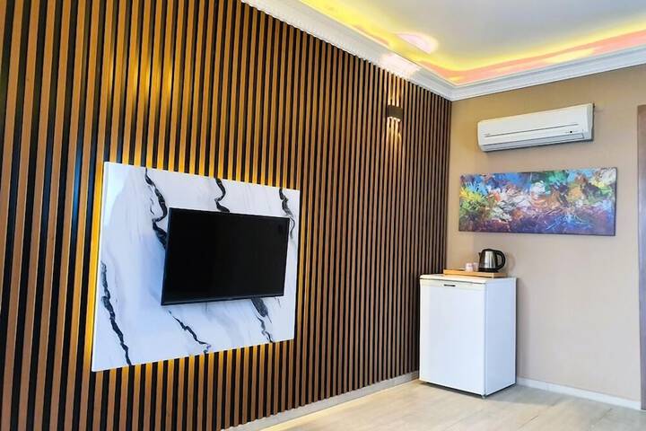 Room 20 of 154
