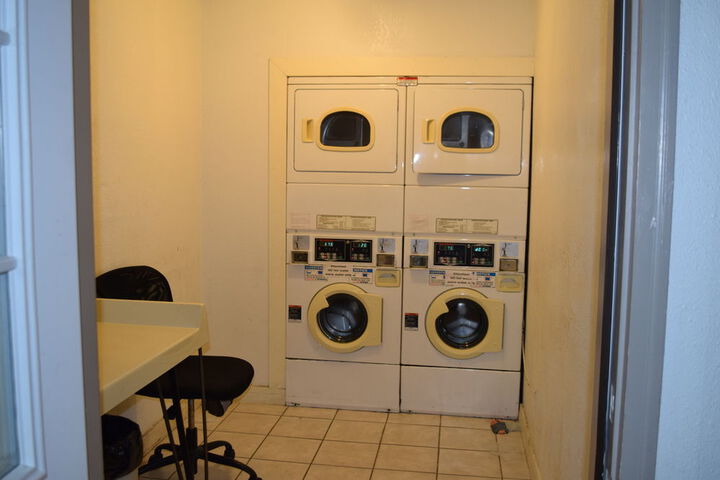 Room 14 of 16