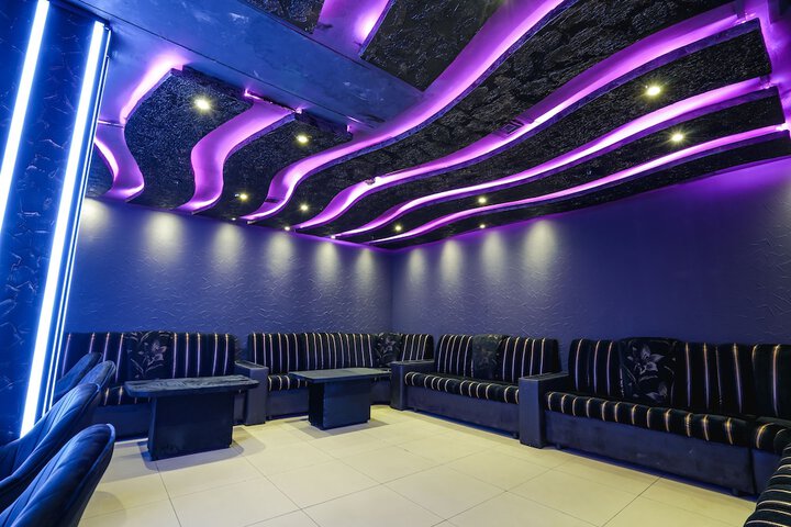 Lounge 68 of 86