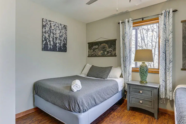 Photo of Bushkill Vacation Rental w / Community Amenities!