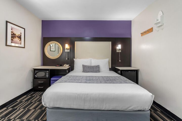 Room 4 of 39
