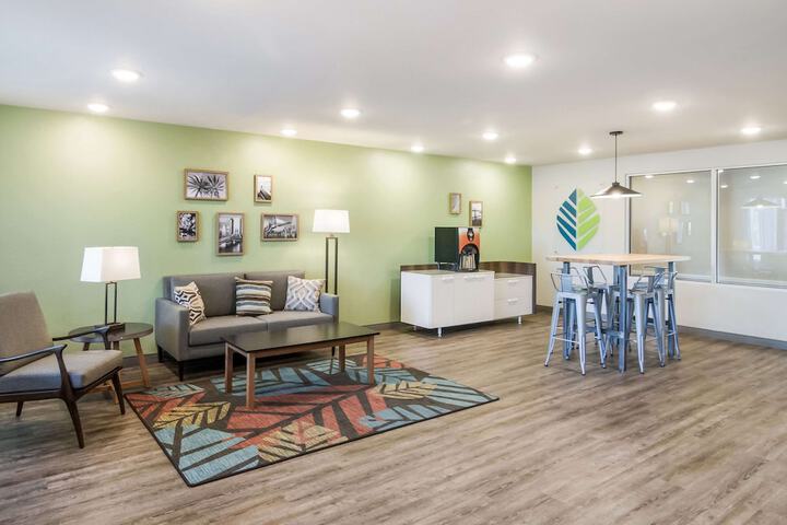 Guest Lobby