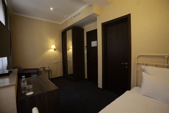 Room 40 of 101