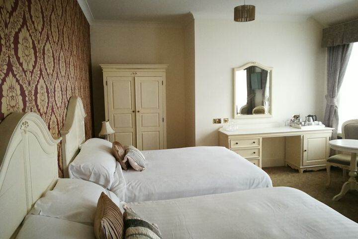 Room 30 of 132