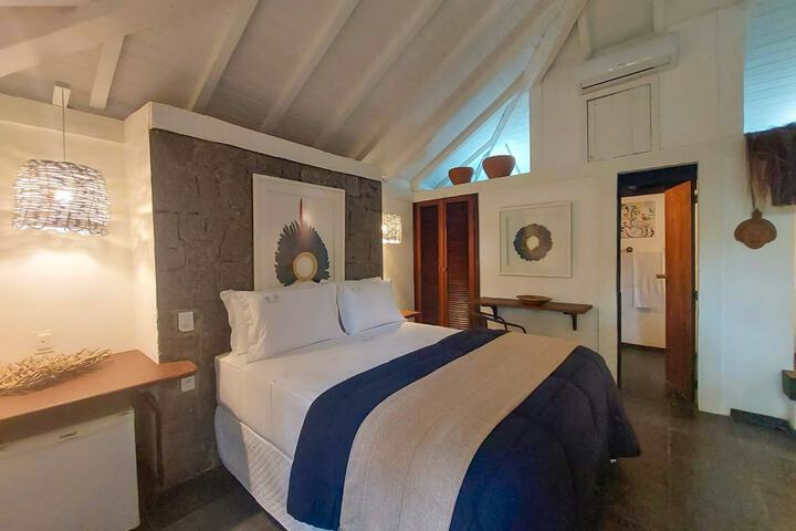 Room 47 of 142