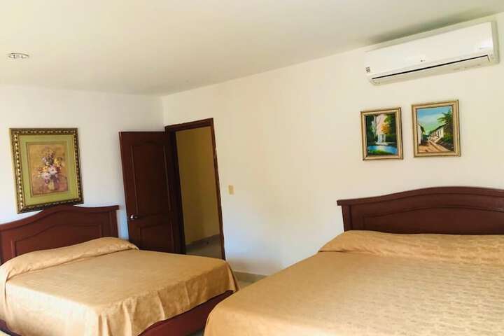 Room 16 of 65