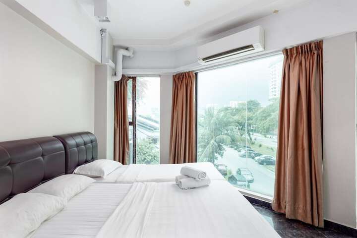 Room 21 of 71