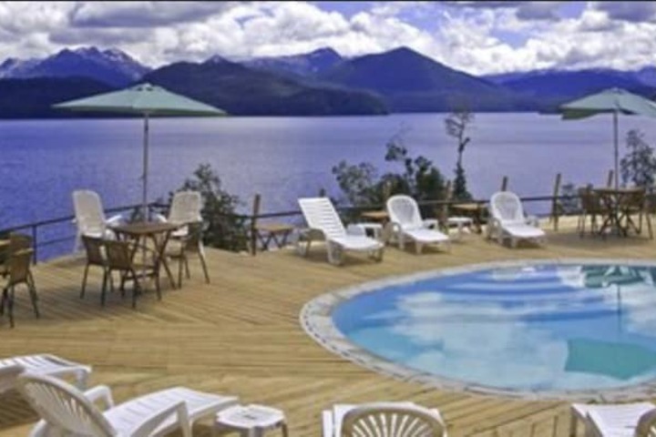 Hotel Pool