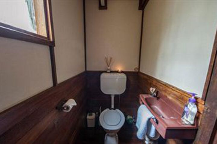 Room 3 of 15