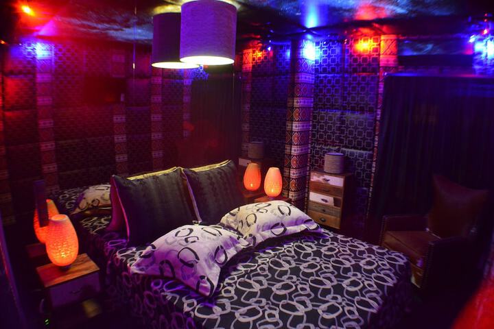 Room 12 of 139