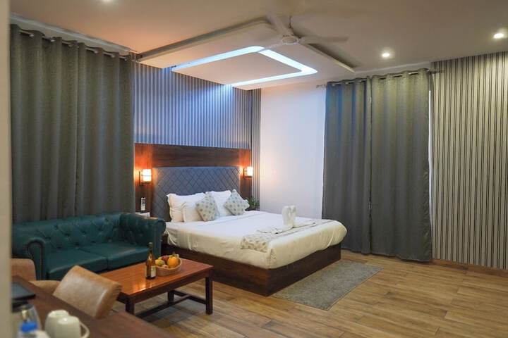 Room 7 of 40