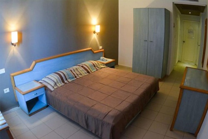 Room 14 of 58