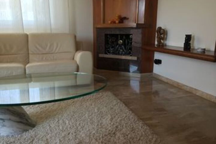 Room 17 of 20